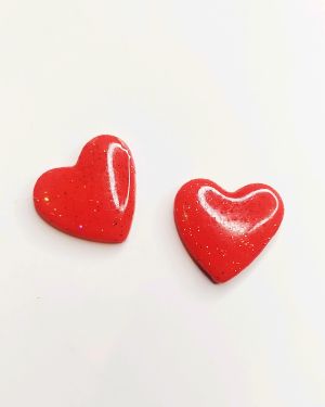 Minipendientes corazones rojo purpurina